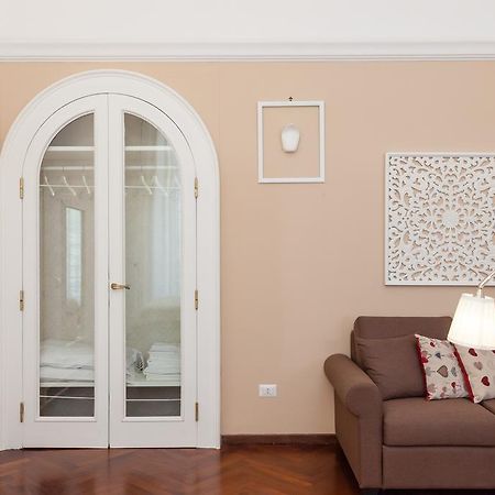 Garibaldi I Apartment Наполи Екстериор снимка