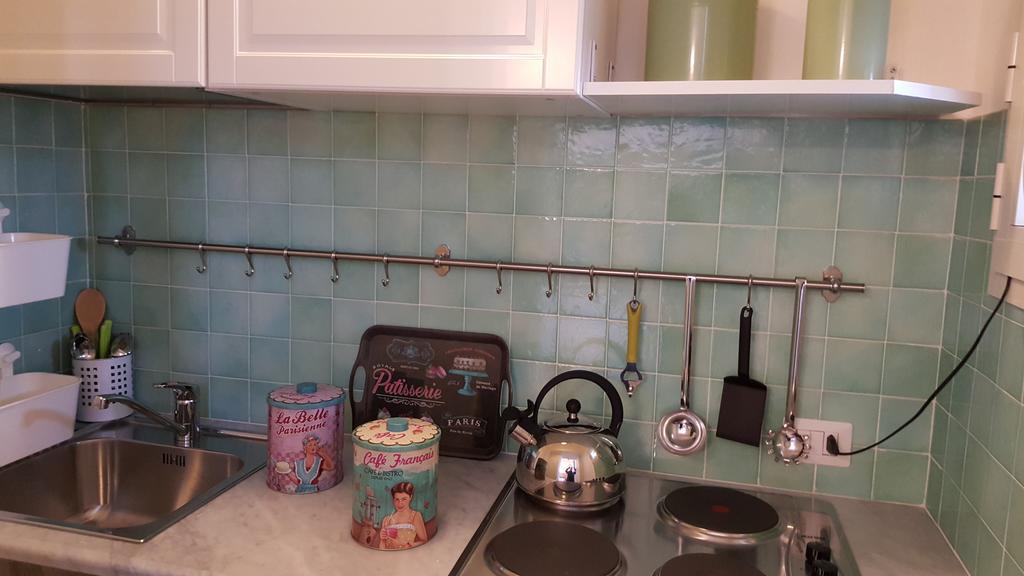 Garibaldi I Apartment Наполи Екстериор снимка