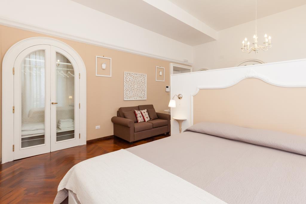 Garibaldi I Apartment Наполи Екстериор снимка