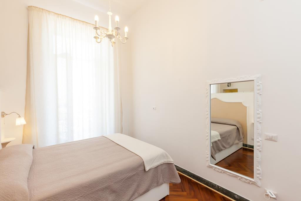 Garibaldi I Apartment Наполи Екстериор снимка