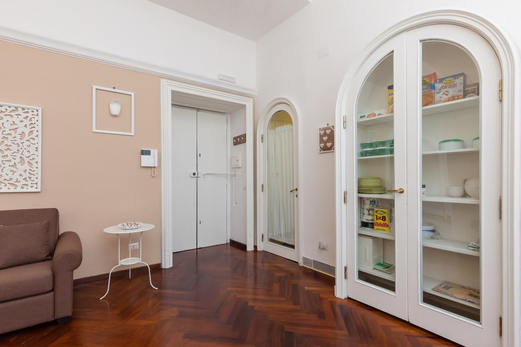 Garibaldi I Apartment Наполи Екстериор снимка