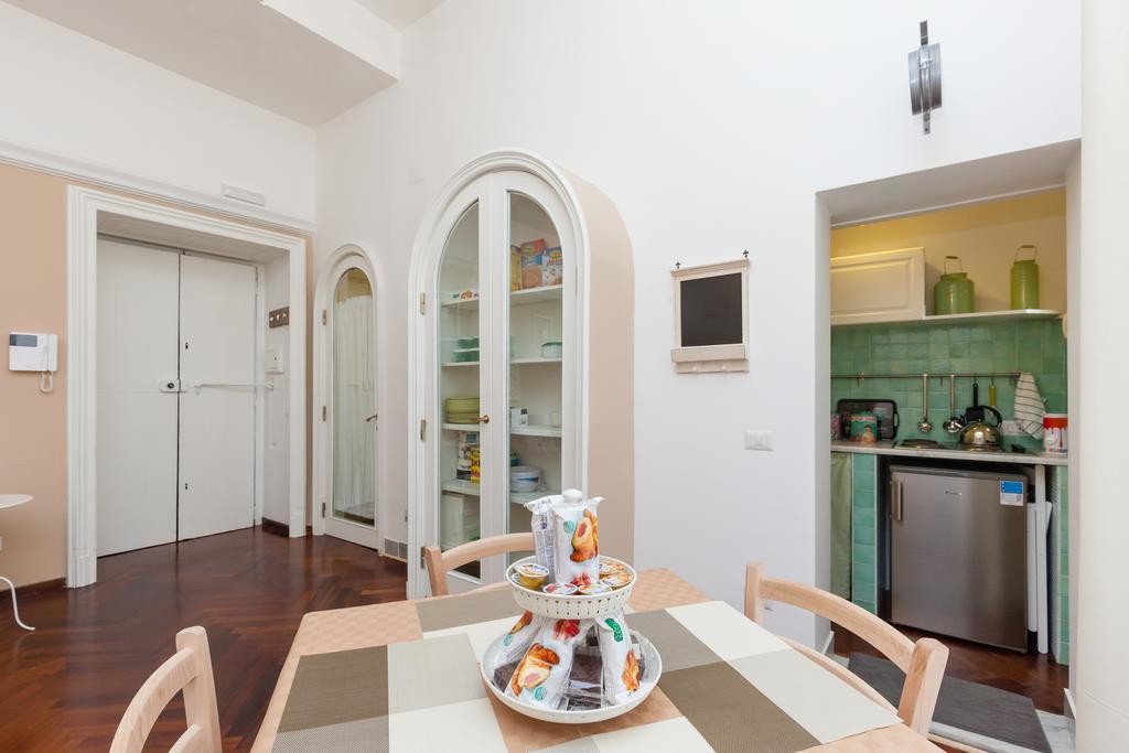 Garibaldi I Apartment Наполи Екстериор снимка