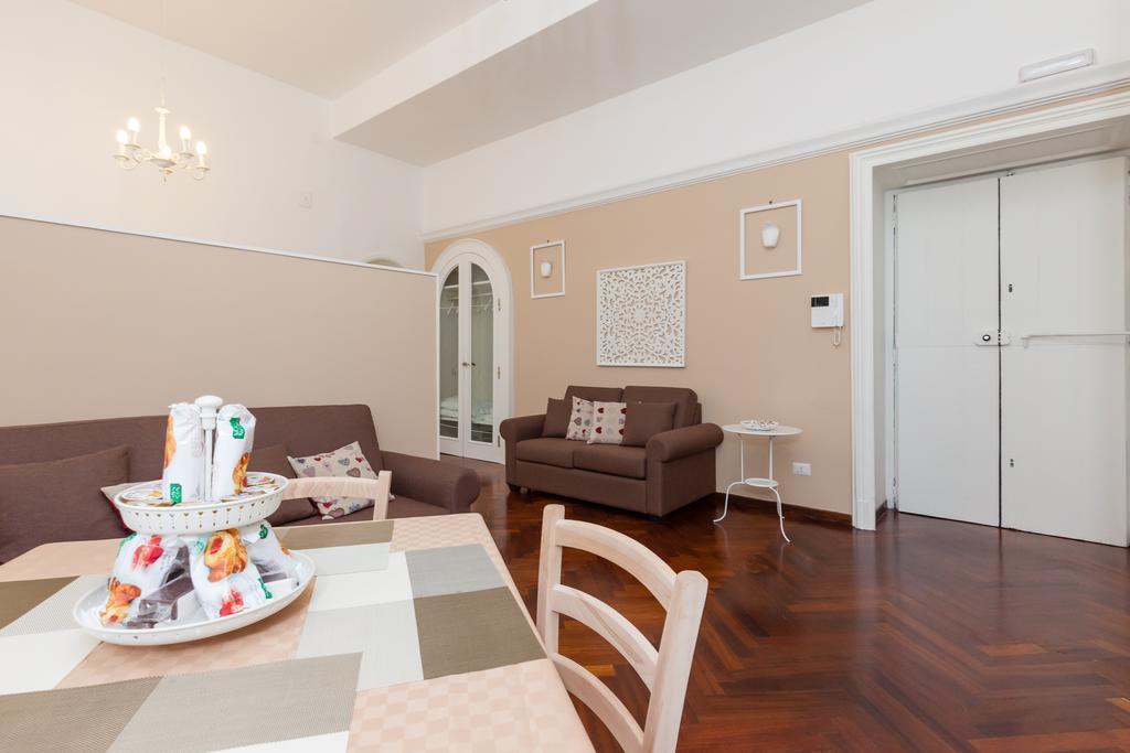 Garibaldi I Apartment Наполи Екстериор снимка