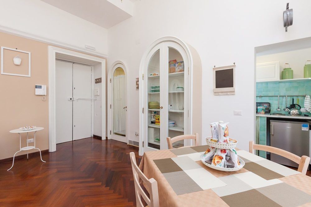 Garibaldi I Apartment Наполи Екстериор снимка